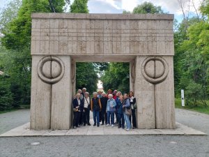 Rumänien-Rundreise mal anderes!
Ensemble Bildhauer Constanin Brancusi Targu Jiu